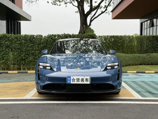 Porsche Taycan Taycan
