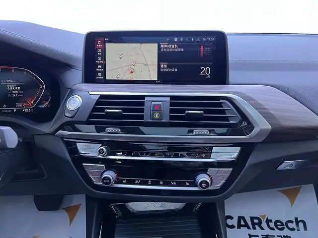 BMW BMW X3 xDrive28i M sports suit