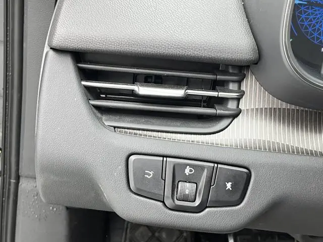 Hongqi Hongqi E-QM5 Rechargeable 431km Enjoy Edition 5 seats
