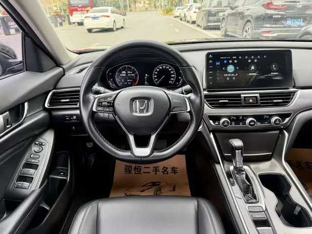 Honda Accord 260TURBO Deluxe Edition