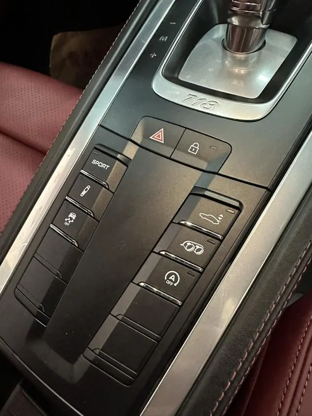 Porsche Porsche 718 Cayman 2.0T