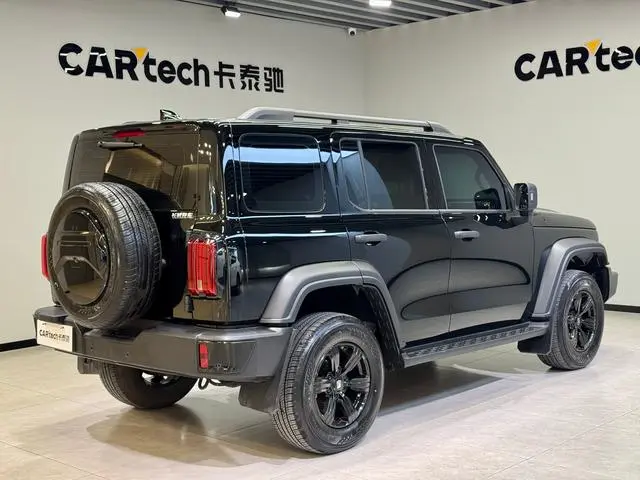 Tank Tank 300 2.0T Conqueror