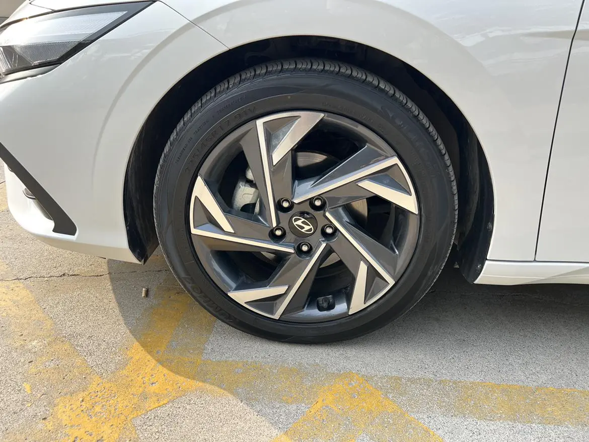 Hyundai Elantra 1.5L CVT GLX Elite Edition
