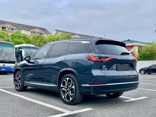 NIO NIO ES8 580KM base version six seats