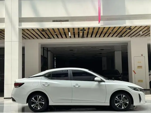 Nissan Xuan Yi 1.6L CVT Smart Driving Version