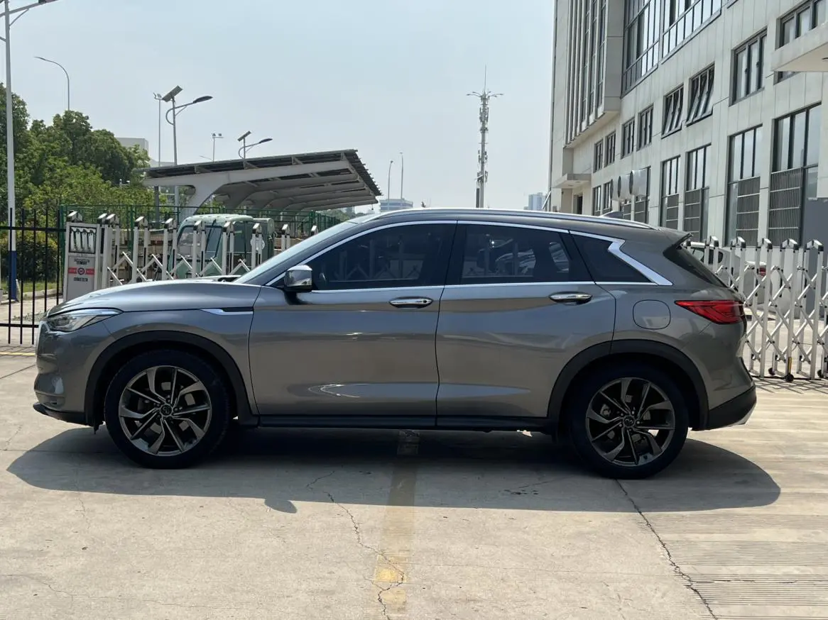 Infiniti Infiniti QX50 2.0T four-wheel drive smart version