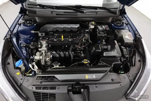 Hyundai Elantra 1.5L CVT LUX Premium Edition