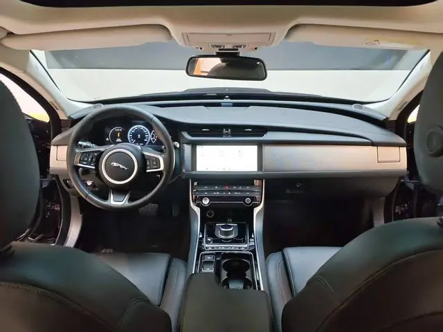 Jaguar Jaguar XFL 2.0T P200 two-wheel drive Elite Edition