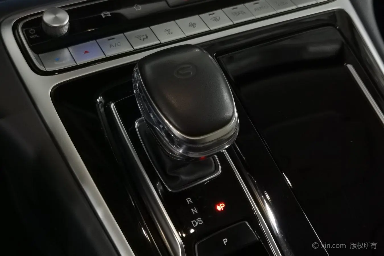 GAC Trumpchi M8 Master Series 390T four-seater Royal Edition