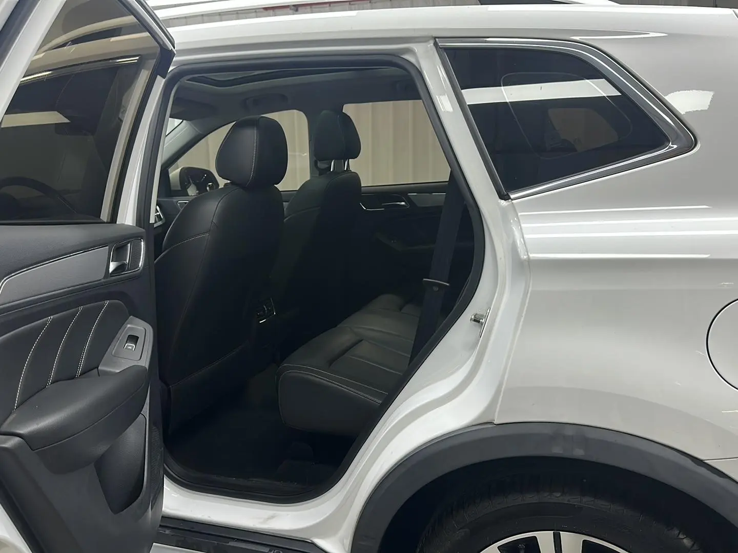 Roewe Roewe RX5 20T automatic 4G interconnection million models