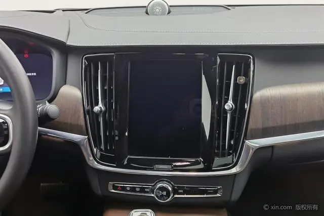 Volvo Volvo S90 PHEV T8 four-wheel drive long battery life Zhiya Deluxe Edition