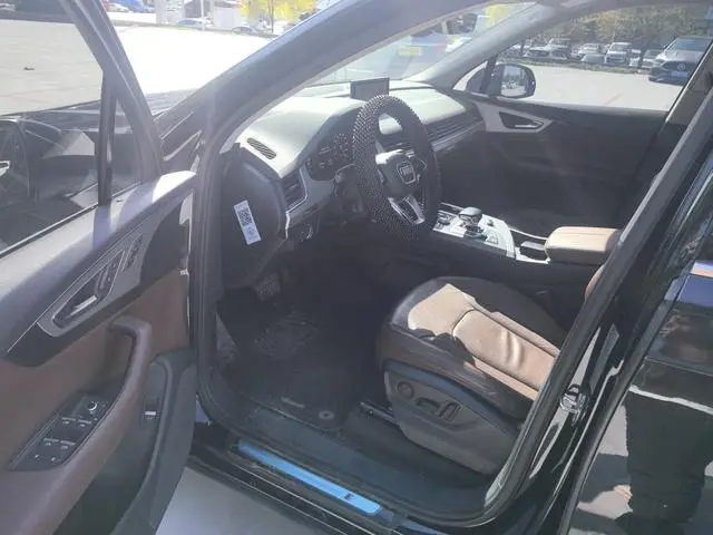 Audi Audi Q7 40 TFSI S line sporty