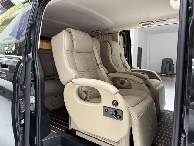 Mercedes-Benz Vito 2.0T Business Edition 7-seater Country V