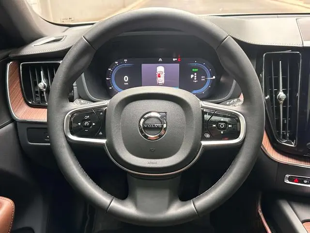 Volvo Volvo XC60 PHEV T8 four-wheel drive long battery life Zhiyuan Deluxe Edition