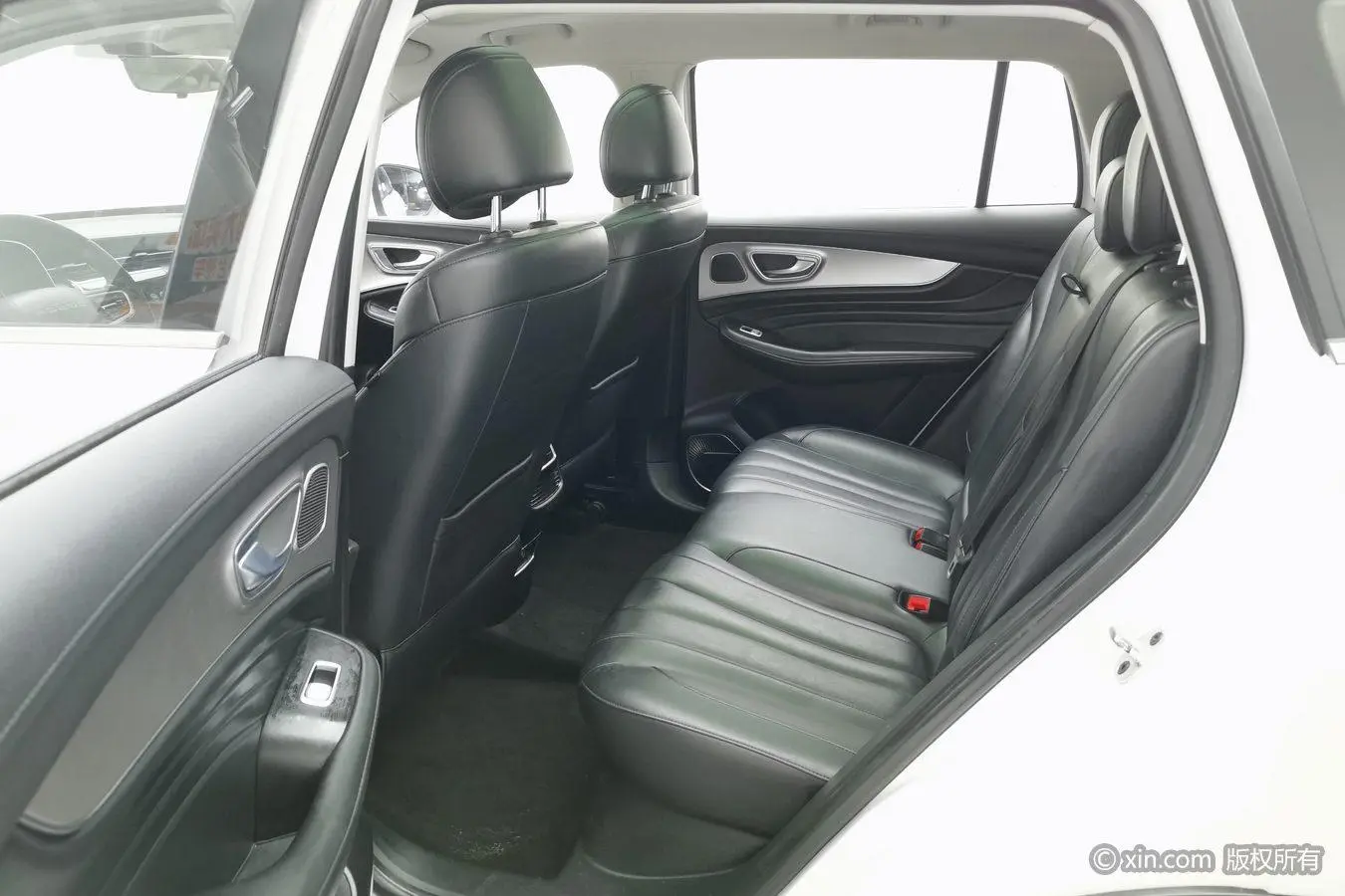 Roewe Roewe RX5 MAX 300TGI Automatic Smart Cockpit Deluxe Edition