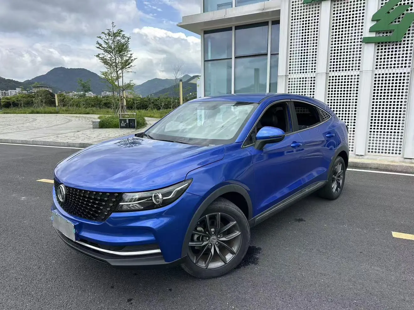 Dongfeng Fengguang Scenery ix5 220T CVT Zhishang type Country V