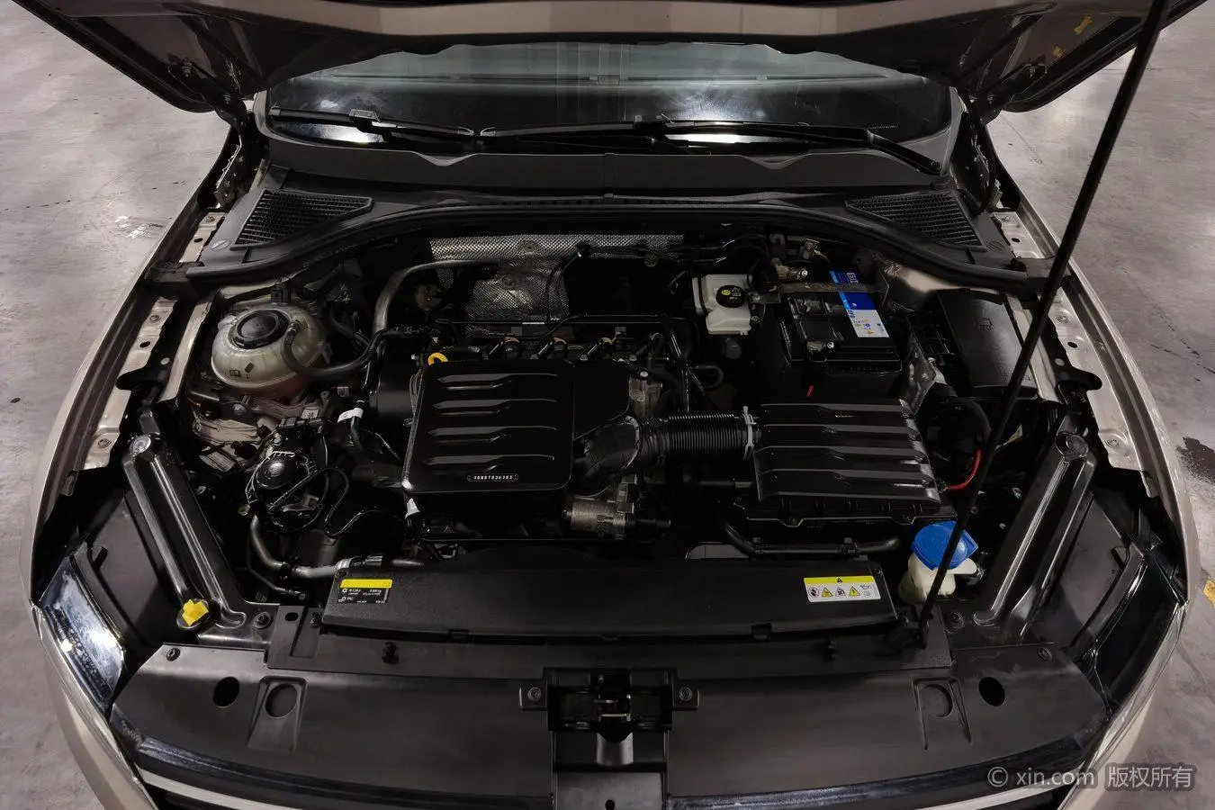 Volkswagen Bora 1.5L automatic comfort intelligent version
