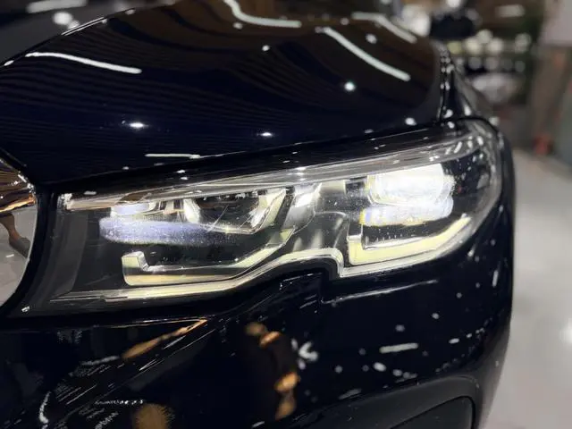 BMW BMW 3 Series Facelift 325Li M sports suit