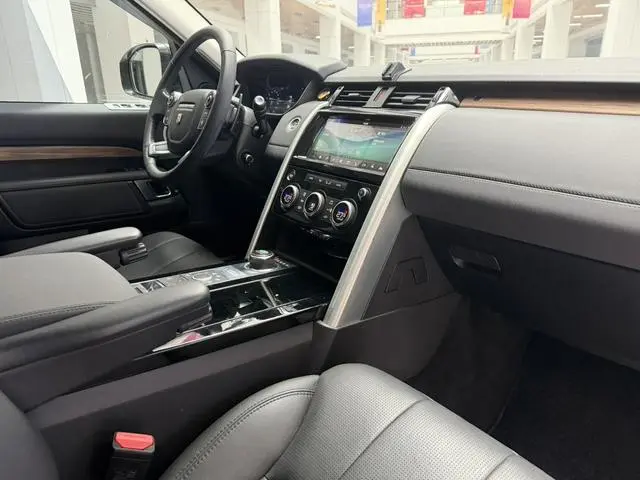 Land Rover discover 3.0 V6 HSE