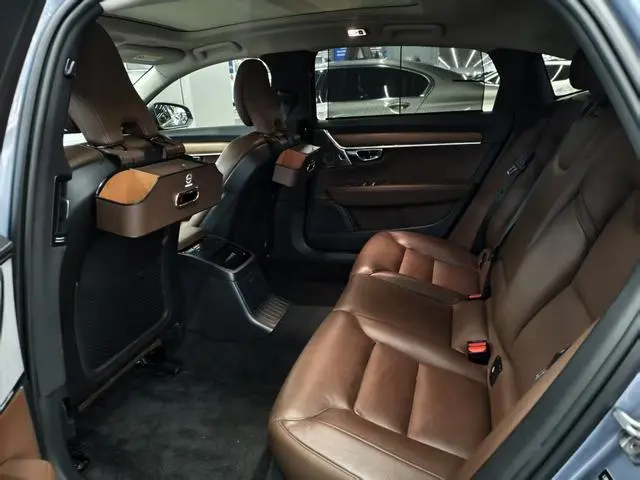 Volvo Volvo S90 PHEV T8 E-drive hybrid Zhiya Edition Country VI