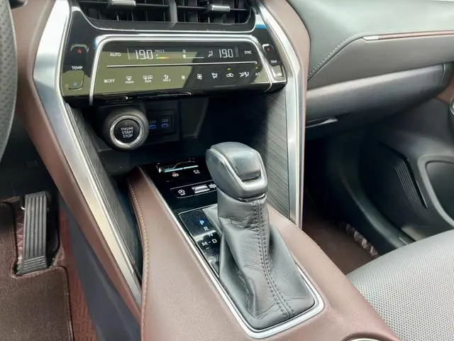 TOYOTA Ling Fang HARRIER 2.0L CVT two-wheel drive exclusive edition