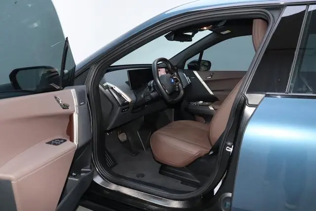 BMW BMW iX xDrive40