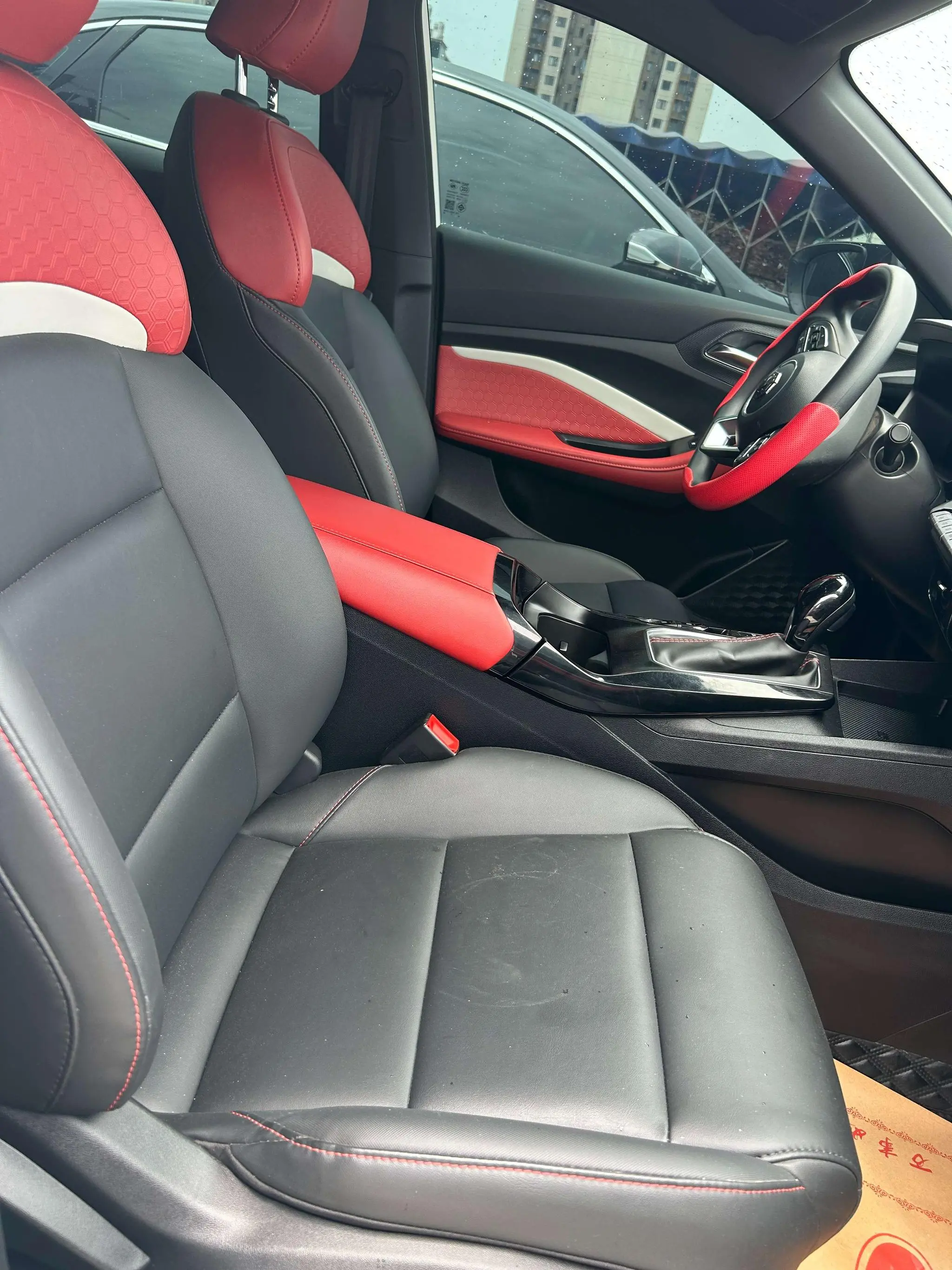 MG MG5 180DVVT CVT Youth Deluxe Edition
