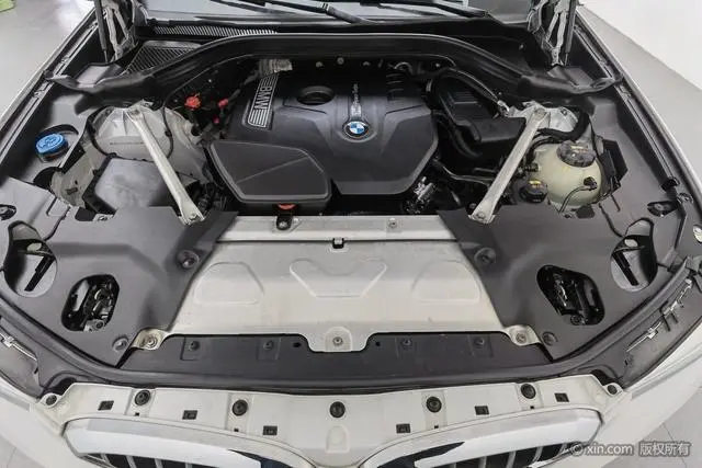 BMW BMW X3 xDrive28i M sports suit