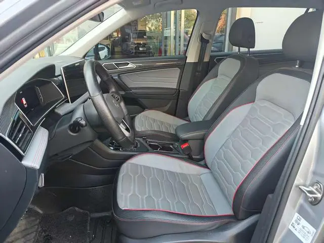 Volkswagen Tiguan L PHEV 430PHEV plug-in hybrid Ultimate Edition
