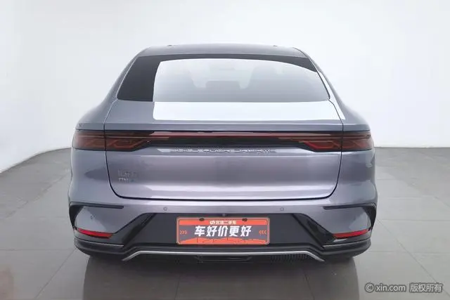 BYD Han DM DM-p 202KM four-wheel drive flagship type
