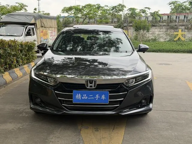 Honda Accord 260TURBO Deluxe Edition