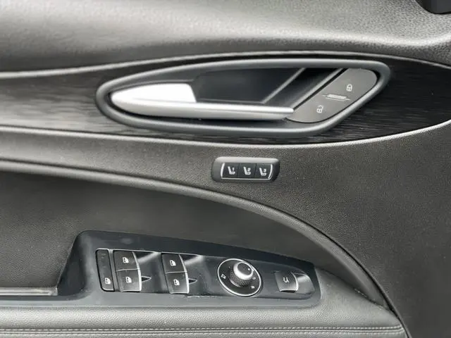 Alfa Romeo Stelvio 2.0T 200HP Deluxe Edition