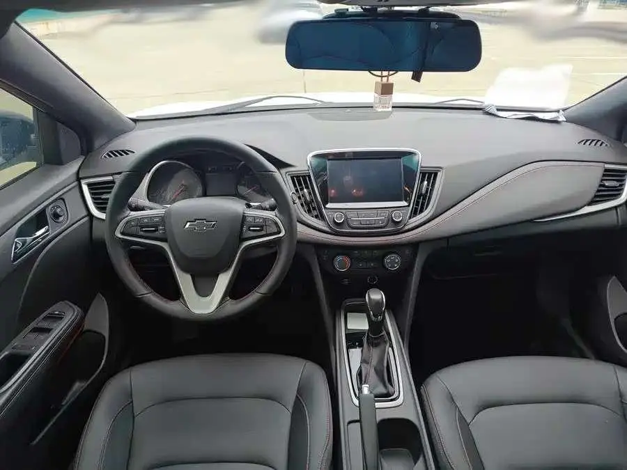 Chevrolet Cruze RS 330T Automatic Fun Version