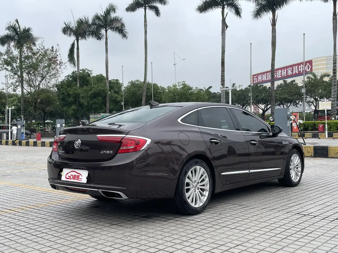 Buick Lacrosse 28T luxury