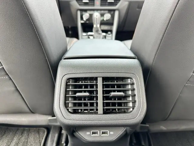 Volkswagen Bora 200TSI DSG Yuexing PRO Edition