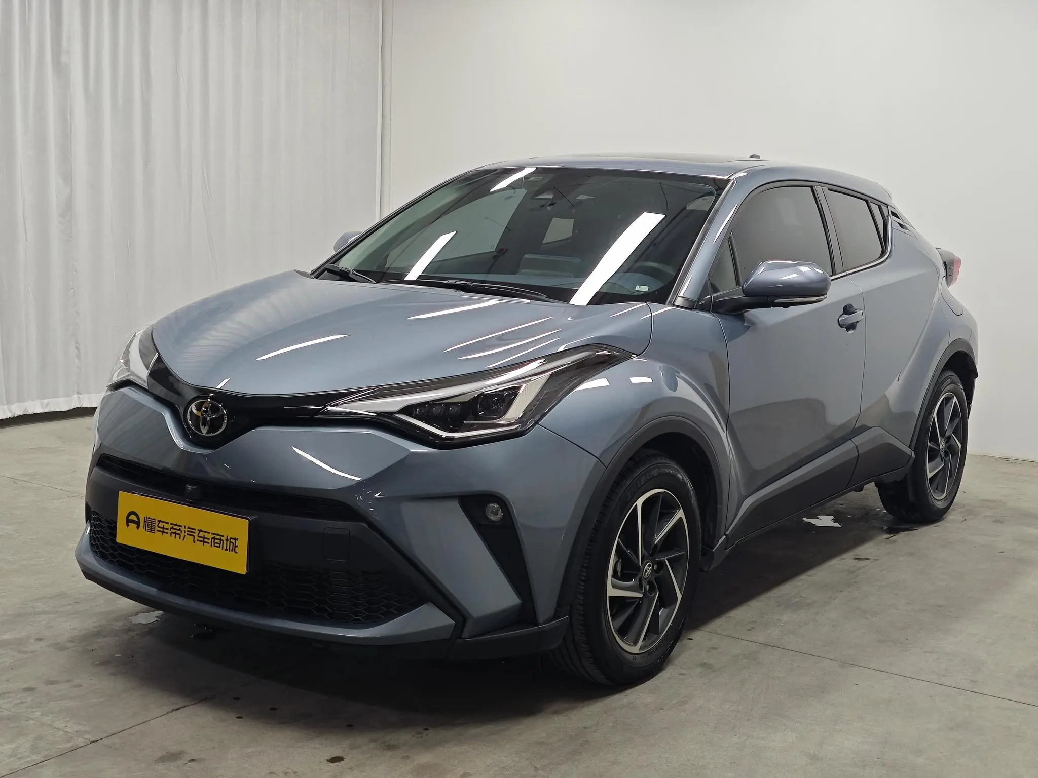 TOYOTA Toyota C-HR 2.0L Deluxe Edition