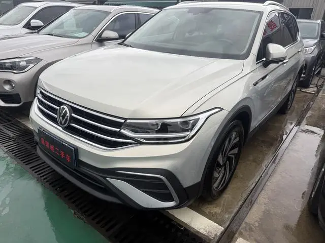 Volkswagen Tiguan L 330TSI automatic two-wheel drive Smart edition