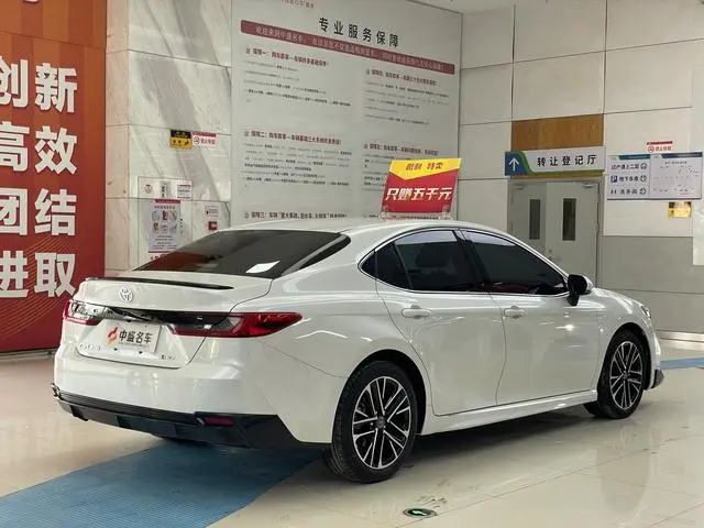 TOYOTA Camry Dual Engine 2.0 HSE Sports Lite Edition