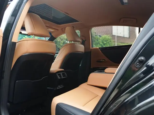 Lexus Lexus ES 200 Excellent Edition