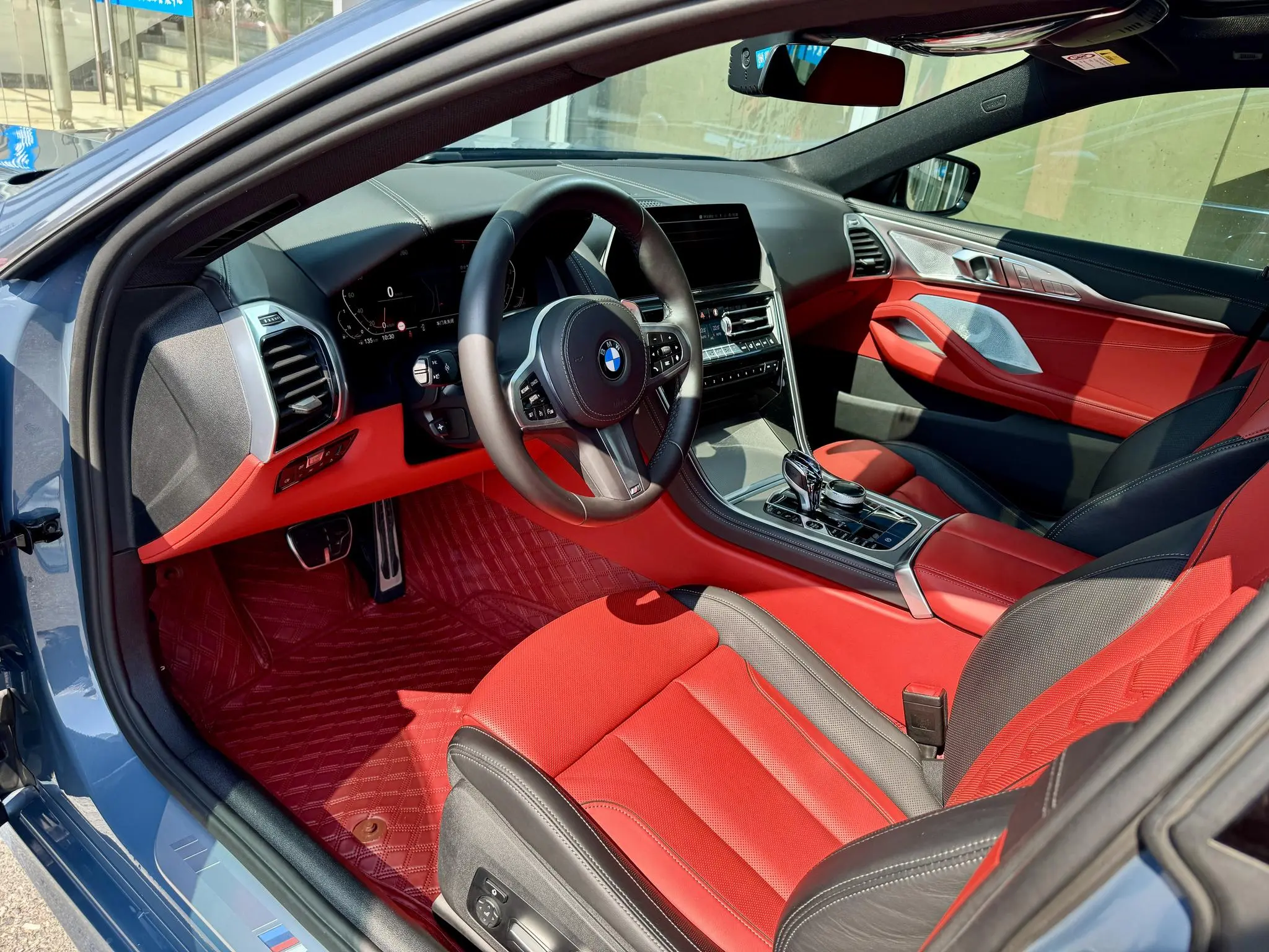 BMW BMW 8 Series Facelift 840i xDrive four-door coupe M sports suit