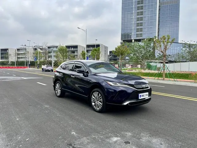 TOYOTA Ling Fang HARRIER 2.0L CVT two-wheel drive exclusive edition