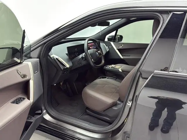BMW BMW iX xDrive40