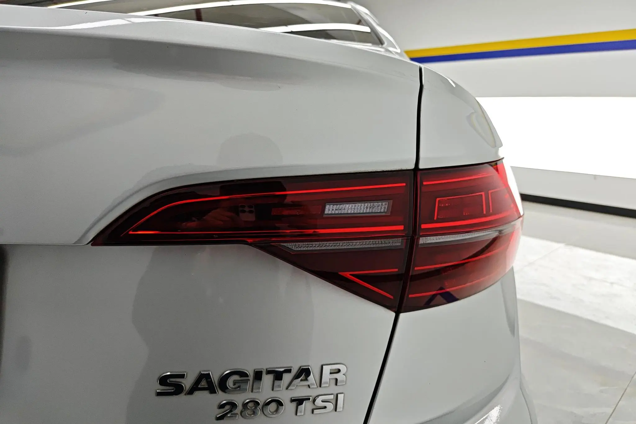 Volkswagen Sagitar 280TSI DSG Comfortable Smart Edition