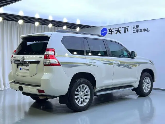 TOYOTA Prado 3.5L automatic VX NAVI