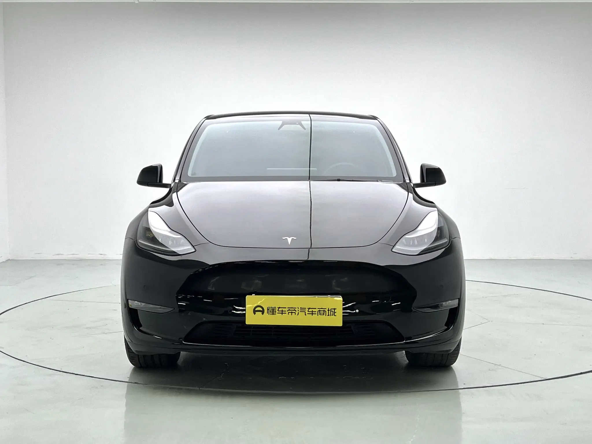 Tesla Model Y Long battery life all-wheel drive version