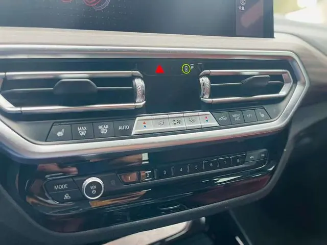 BMW BMW X3 xDrive30i Leading M Yao Ye Set