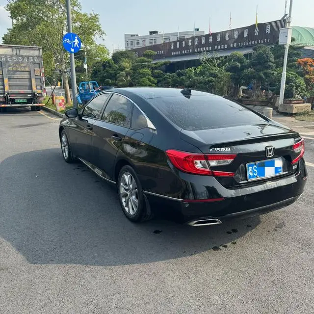 Honda Accord 260TURBO Deluxe Edition Country VI