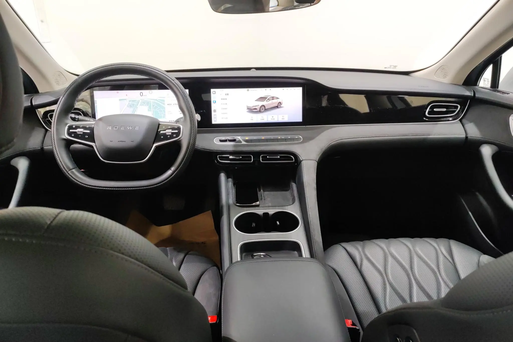 Roewe Roewe D7 DMH 125 Ultimate Edition