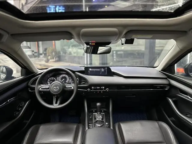 Mazda Mazda 3 Angkesaila 2.0L automatic quality elegant version
