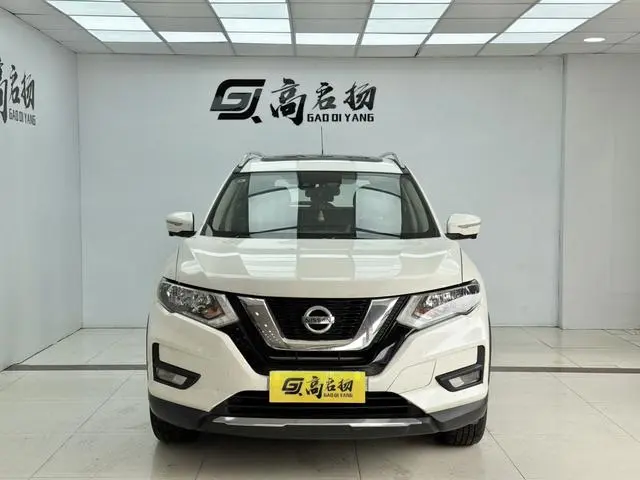 Nissan Qijun 2.0 L XL ITS CVT 2WD Comfort Commemorative Edition